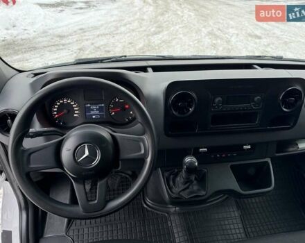 Белый Мерседес Sprinter, объемом двигателя 2.2 л и пробегом 260 тыс. км за 33000 $, фото 29 на Automoto.ua