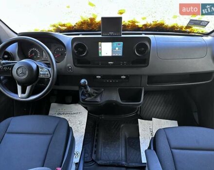 Белый Мерседес Sprinter, объемом двигателя 2.14 л и пробегом 156 тыс. км за 25600 $, фото 2 на Automoto.ua