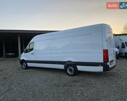 Белый Мерседес Sprinter, объемом двигателя 2.2 л и пробегом 156 тыс. км за 23550 $, фото 5 на Automoto.ua