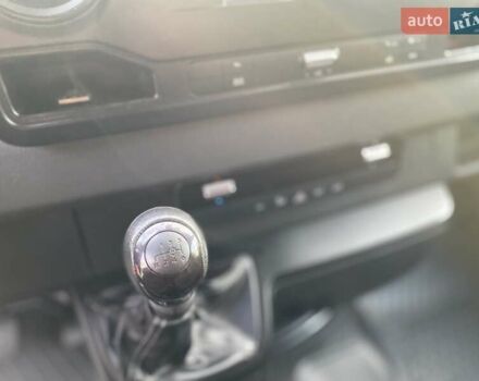 Белый Мерседес Sprinter, объемом двигателя 2.2 л и пробегом 165 тыс. км за 23350 $, фото 51 на Automoto.ua