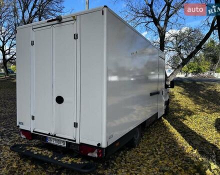 Белый Мерседес Sprinter, объемом двигателя 2.14 л и пробегом 156 тыс. км за 25600 $, фото 1 на Automoto.ua