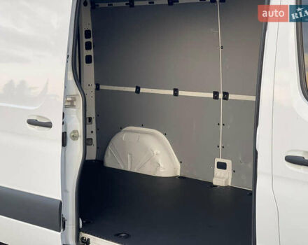 Белый Мерседес Sprinter, объемом двигателя 2.2 л и пробегом 46 тыс. км за 27600 $, фото 9 на Automoto.ua