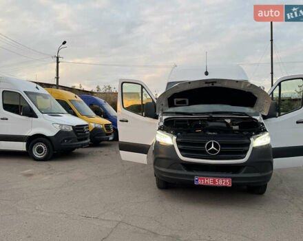 Мерседес Sprinter 2019 в Ровно на Automoto.ua Белый Мерседес Sprinter, объемом двигателя 2.2 л и пробегом 269 тыс. км за 34800 $, фото 60 на Automoto.ua