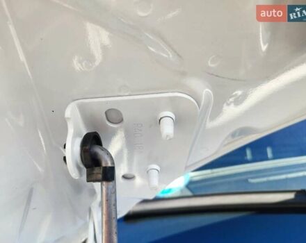 Белый Мерседес Sprinter, объемом двигателя 2.2 л и пробегом 273 тыс. км за 27800 $, фото 16 на Automoto.ua