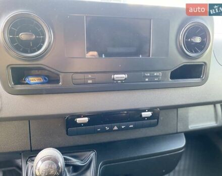 Белый Мерседес Sprinter, объемом двигателя 2.2 л и пробегом 256 тыс. км за 24500 $, фото 42 на Automoto.ua