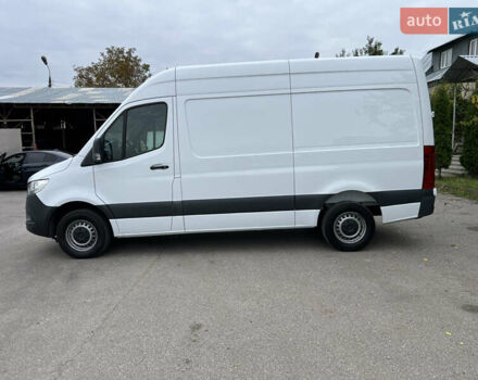 Белый Мерседес Sprinter, объемом двигателя 2.2 л и пробегом 237 тыс. км за 23500 $, фото 2 на Automoto.ua