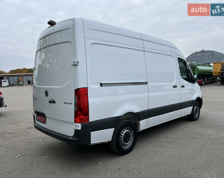 Белый Мерседес Sprinter, объемом двигателя 2.2 л и пробегом 237 тыс. км за 23500 $, фото 4 на Automoto.ua