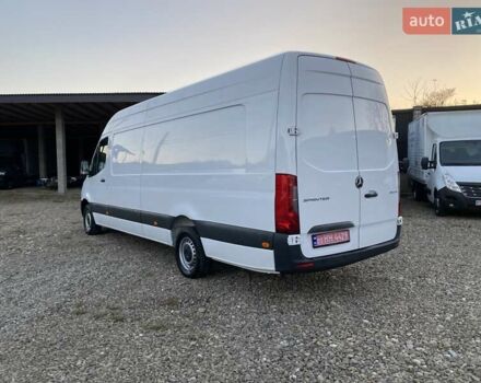Белый Мерседес Sprinter, объемом двигателя 2.2 л и пробегом 156 тыс. км за 23550 $, фото 9 на Automoto.ua