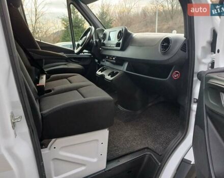 Білий Мерседес Sprinter, об'ємом двигуна 2.2 л та пробігом 296 тис. км за 23999 $, фото 9 на Automoto.ua