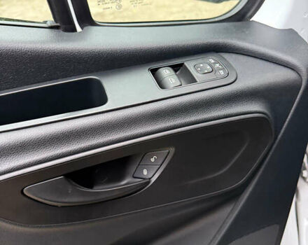 Белый Мерседес Sprinter, объемом двигателя 2.2 л и пробегом 301 тыс. км за 32900 $, фото 20 на Automoto.ua