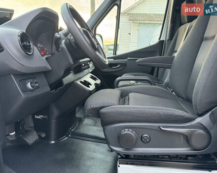 Мерседес Sprinter 2019 в Ровно на Automoto.ua Белый Мерседес Sprinter, объемом двигателя 2.2 л и пробегом 269 тыс. км за 34800 $, фото 27 на Automoto.ua