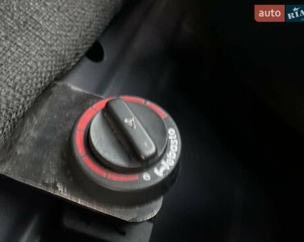 Белый Мерседес Sprinter, объемом двигателя 2.2 л и пробегом 156 тыс. км за 23550 $, фото 39 на Automoto.ua