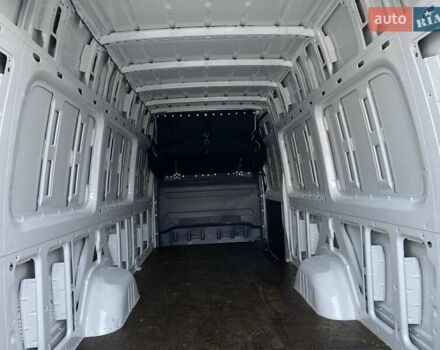Белый Мерседес Sprinter, объемом двигателя 2.2 л и пробегом 156 тыс. км за 23550 $, фото 29 на Automoto.ua