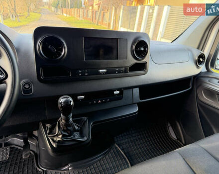 Білий Мерседес Sprinter, об'ємом двигуна 0 л та пробігом 295 тис. км за 22300 $, фото 11 на Automoto.ua