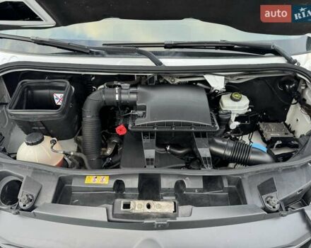 Белый Мерседес Sprinter, объемом двигателя 2.2 л и пробегом 260 тыс. км за 33000 $, фото 17 на Automoto.ua