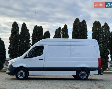 Белый Мерседес Sprinter, объемом двигателя 2.14 л и пробегом 233 тыс. км за 21700 $, фото 6 на Automoto.ua