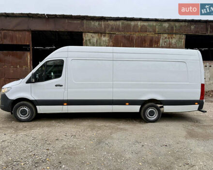 Белый Мерседес Sprinter, объемом двигателя 2.2 л и пробегом 301 тыс. км за 32900 $, фото 2 на Automoto.ua