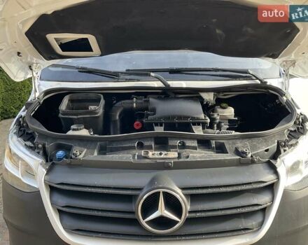 Белый Мерседес Sprinter, объемом двигателя 2.2 л и пробегом 169 тыс. км за 21499 $, фото 10 на Automoto.ua