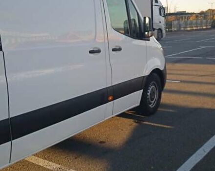 Белый Мерседес Sprinter, объемом двигателя 2.14 л и пробегом 411 тыс. км за 21500 $, фото 3 на Automoto.ua