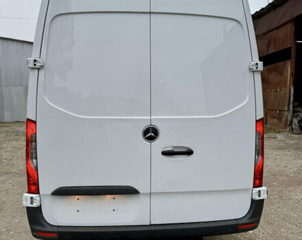 Белый Мерседес Sprinter, объемом двигателя 2.2 л и пробегом 301 тыс. км за 32900 $, фото 4 на Automoto.ua