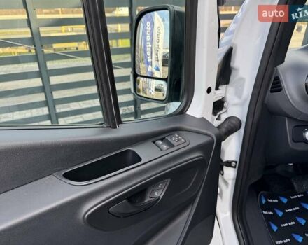 Белый Мерседес Sprinter, объемом двигателя 2.2 л и пробегом 364 тыс. км за 26500 $, фото 14 на Automoto.ua