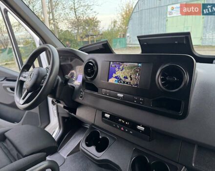 Мерседес Sprinter 2019 в Ровно на Automoto.ua Белый Мерседес Sprinter, объемом двигателя 2.2 л и пробегом 269 тыс. км за 34800 $, фото 48 на Automoto.ua