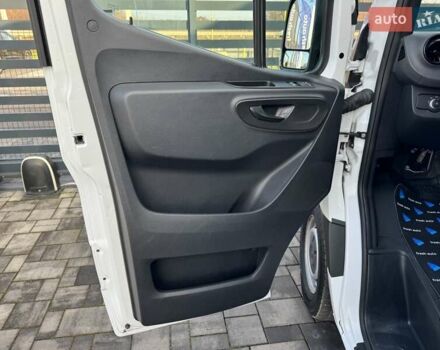 Белый Мерседес Sprinter, объемом двигателя 2.2 л и пробегом 364 тыс. км за 26500 $, фото 13 на Automoto.ua