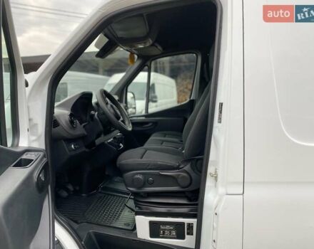 Белый Мерседес Sprinter, объемом двигателя 2.2 л и пробегом 165 тыс. км за 22880 $, фото 30 на Automoto.ua