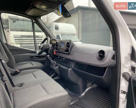 Белый Мерседес Sprinter, объемом двигателя 2.2 л и пробегом 165 тыс. км за 22880 $, фото 29 на Automoto.ua