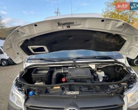 Белый Мерседес Sprinter, объемом двигателя 2.2 л и пробегом 165 тыс. км за 23350 $, фото 53 на Automoto.ua