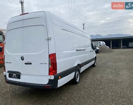 Белый Мерседес Sprinter, объемом двигателя 2.2 л и пробегом 165 тыс. км за 22880 $, фото 10 на Automoto.ua