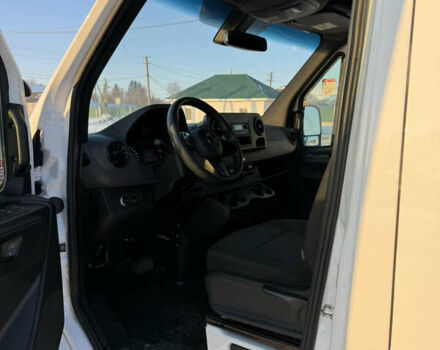 Білий Мерседес Sprinter, об'ємом двигуна 3 л та пробігом 200 тис. км за 53000 $, фото 9 на Automoto.ua