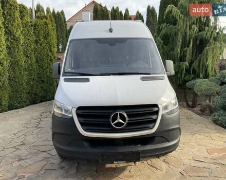 Белый Мерседес Sprinter, объемом двигателя 2.2 л и пробегом 169 тыс. км за 21499 $, фото 1 на Automoto.ua