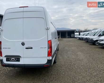 Белый Мерседес Sprinter, объемом двигателя 2.2 л и пробегом 165 тыс. км за 22880 $, фото 11 на Automoto.ua