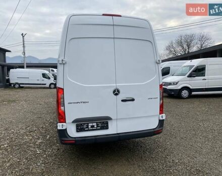 Белый Мерседес Sprinter, объемом двигателя 2.2 л и пробегом 165 тыс. км за 22880 $, фото 7 на Automoto.ua