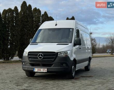 Белый Мерседес Sprinter, объемом двигателя 2.14 л и пробегом 233 тыс. км за 21700 $, фото 1 на Automoto.ua