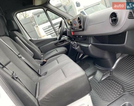 Белый Мерседес Sprinter, объемом двигателя 2.2 л и пробегом 165 тыс. км за 22880 $, фото 28 на Automoto.ua