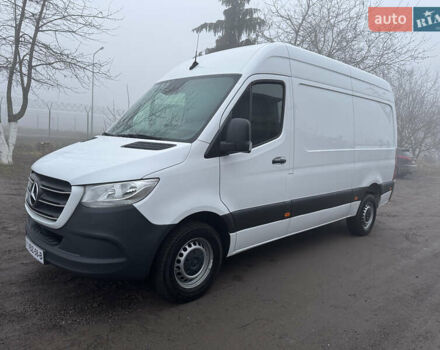 Белый Мерседес Sprinter, объемом двигателя 2.2 л и пробегом 297 тыс. км за 24700 $, фото 9 на Automoto.ua