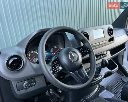 Белый Мерседес Sprinter, объемом двигателя 2.2 л и пробегом 203 тыс. км за 23800 $, фото 144 на Automoto.ua