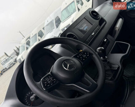 Белый Мерседес Sprinter, объемом двигателя 2.2 л и пробегом 268 тыс. км за 23800 $, фото 9 на Automoto.ua
