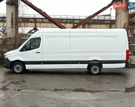Белый Мерседес Sprinter, объемом двигателя 2.2 л и пробегом 314 тыс. км за 24900 $, фото 7 на Automoto.ua