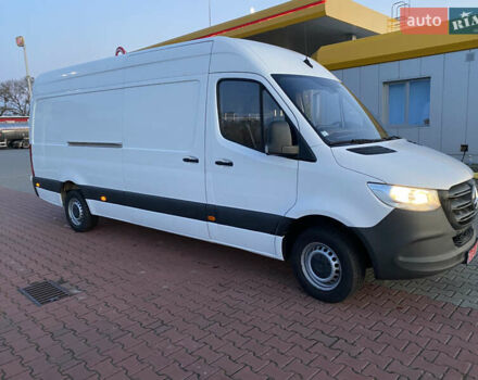Белый Мерседес Sprinter, объемом двигателя 0 л и пробегом 183 тыс. км за 24800 $, фото 3 на Automoto.ua