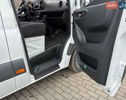 Білий Мерседес Sprinter, об'ємом двигуна 2.99 л та пробігом 274 тис. км за 35500 $, фото 13 на Automoto.ua