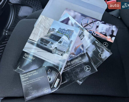 Белый Мерседес Sprinter, объемом двигателя 2.2 л и пробегом 203 тыс. км за 23800 $, фото 165 на Automoto.ua