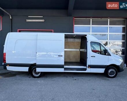 Білий Мерседес Sprinter, об'ємом двигуна 2.2 л та пробігом 322 тис. км за 46282 $, фото 6 на Automoto.ua