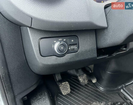 Белый Мерседес Sprinter, объемом двигателя 2.2 л и пробегом 250 тыс. км за 21555 $, фото 12 на Automoto.ua