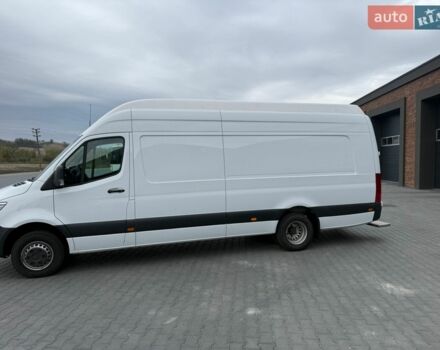 Белый Мерседес Sprinter, объемом двигателя 2.99 л и пробегом 246 тыс. км за 64689 $, фото 4 на Automoto.ua