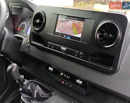 Белый Мерседес Sprinter, объемом двигателя 2.2 л и пробегом 314 тыс. км за 24900 $, фото 23 на Automoto.ua