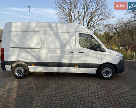 Белый Мерседес Sprinter, объемом двигателя 2.2 л и пробегом 270 тыс. км за 24800 $, фото 3 на Automoto.ua