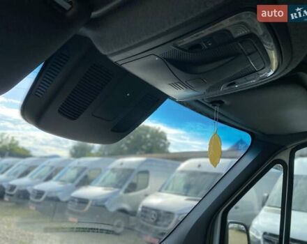 Белый Мерседес Sprinter, объемом двигателя 2.2 л и пробегом 198 тыс. км за 27999 $, фото 60 на Automoto.ua